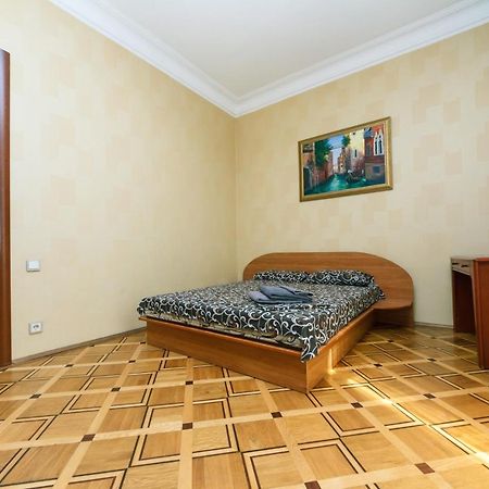 Квартира На Крещатике Киев Екстериор снимка
